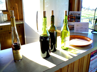 wine tasting in Blue Mountains...