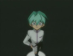 Noa looks crazy in the shadows