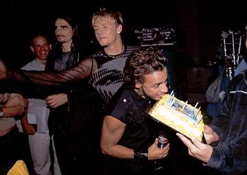 japan08.jpg - 18709 Bytes