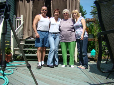 Me w/Cousin, her hubby and our Aunt