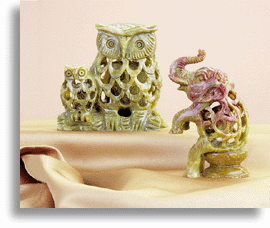 Great Gifts,Gift shopping for gifts, In time for Mothers Day & Fathers Day, This site has a full selection of online gifts, jewelry, gift & presents, collectible gifts, Free Specialty gift catalog freegifts