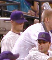 az0110.jpg (12115 bytes)