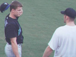 mi0003.jpg (21043 bytes)