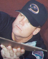 mi0008.jpg (19143 bytes)