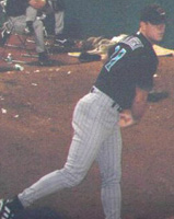 mi0010.jpg (17926 bytes)