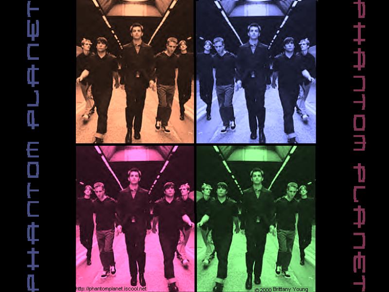 right-click and select 'Set as Wallpaper'