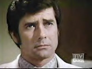 What color are his eyes?!