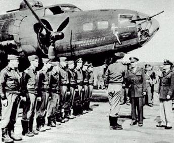 BOEING B 17F FLYING FORTRESS ( 26 kb )