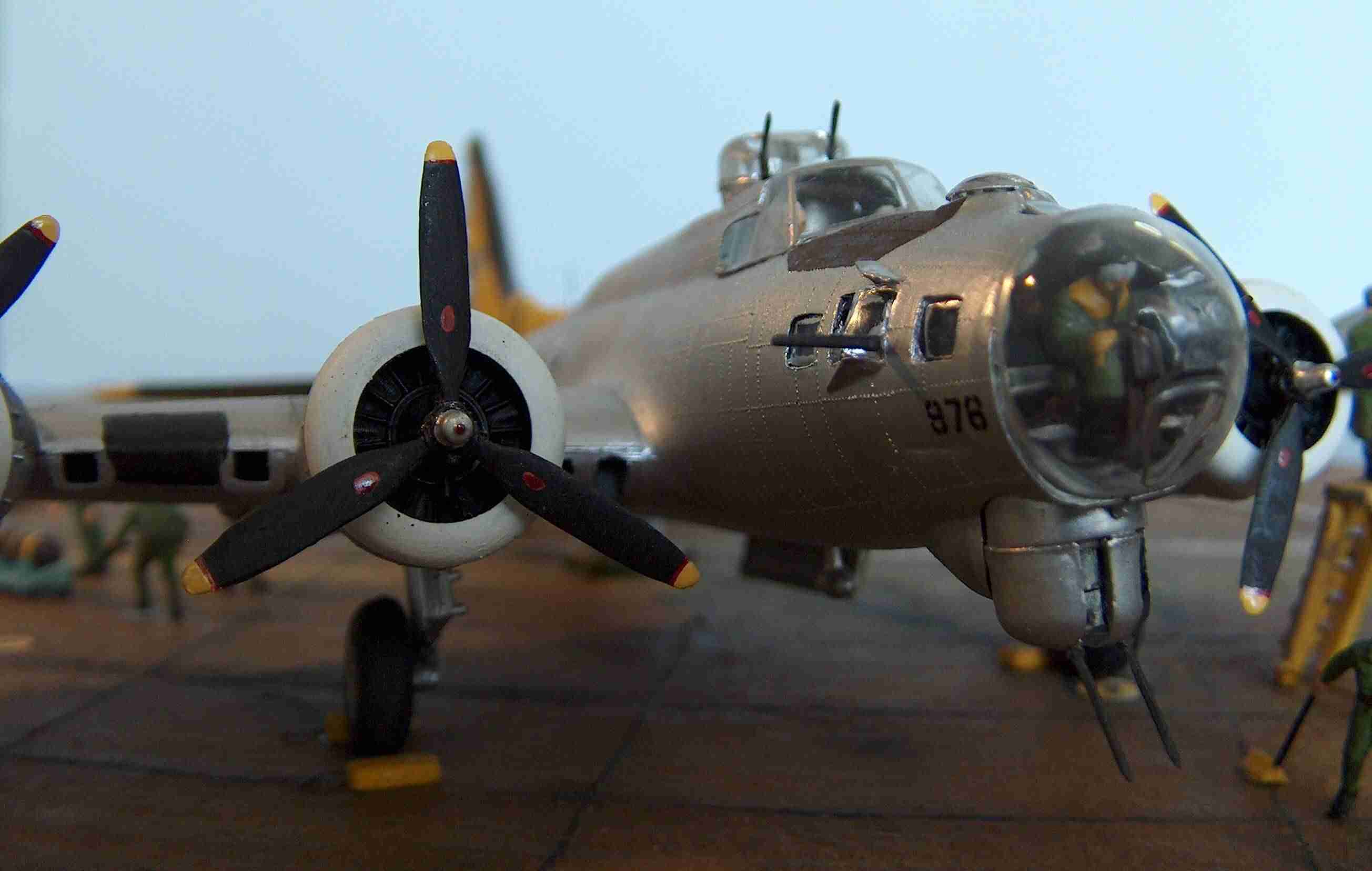 B 17G ( 70,247 bytes )