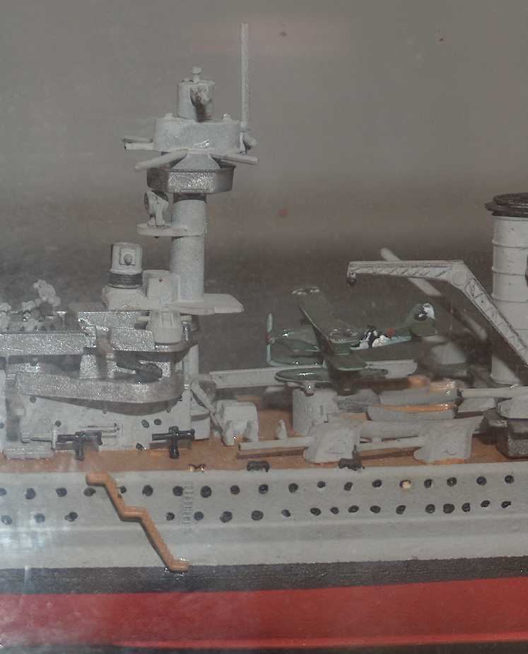 Italeri DEUTSCHLAND Kit ( 43,527 bytes )