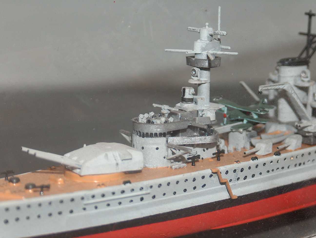 Italeri DEUTSCHLAND Kit ( 71,227 bytes )