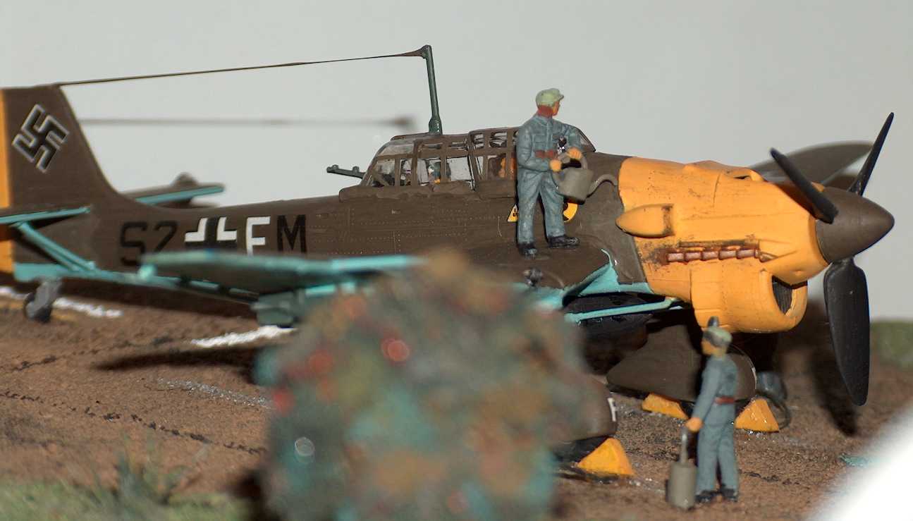 Ju 87 Stuka ( 61,437 bytes )