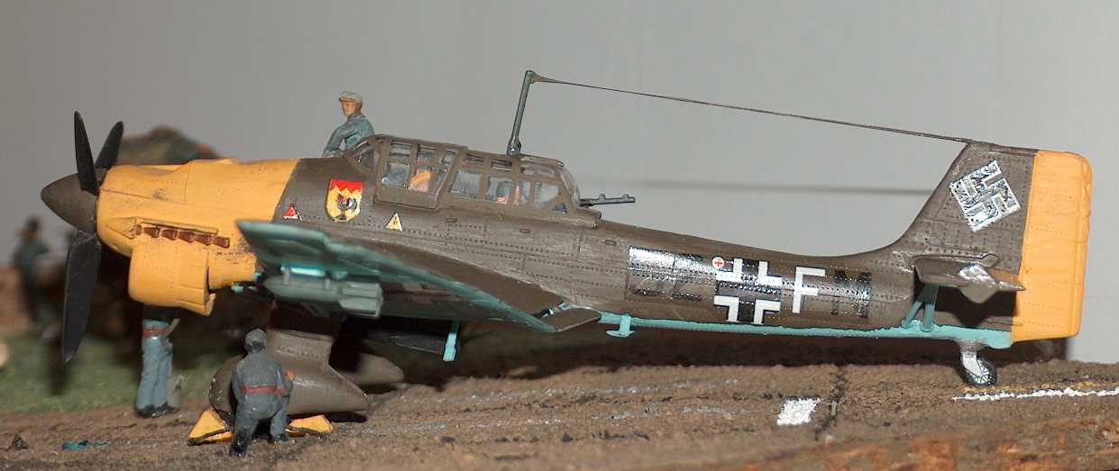 Ju 87 Stuka ( 55,052 bytes )