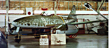 Messerschmitt Me 262 A-1a Schwalbe "WHITE 9" (30,223 bytes)