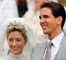 Looking at the Crowds