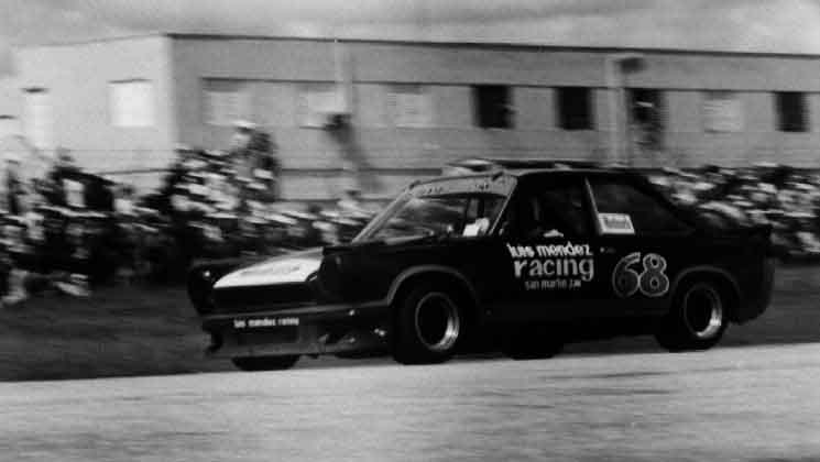 luis r mendez mientras participaba en el gran premio juan pablo duarte en la base aerea de san isidro a�o 1976 