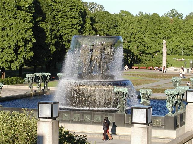  Frogner Park 