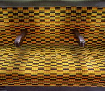 Photo of District Line seat by Simon James from his book Mind The Gap