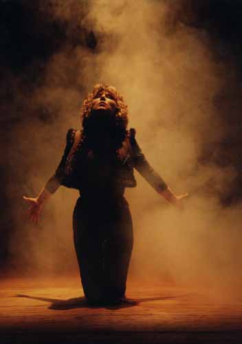 theater scene: praying