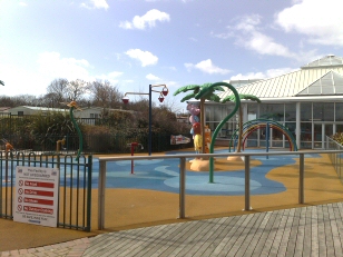 Outdoor Splashworks is an amazing amount of fun with water guns and raining Palms, Both the kids and adults alike can enjoy fun in the sun with all Cala gran has to offer. This Outdoor splashworks area with Covered patio, tables and seating also doubles as a heated dining area.