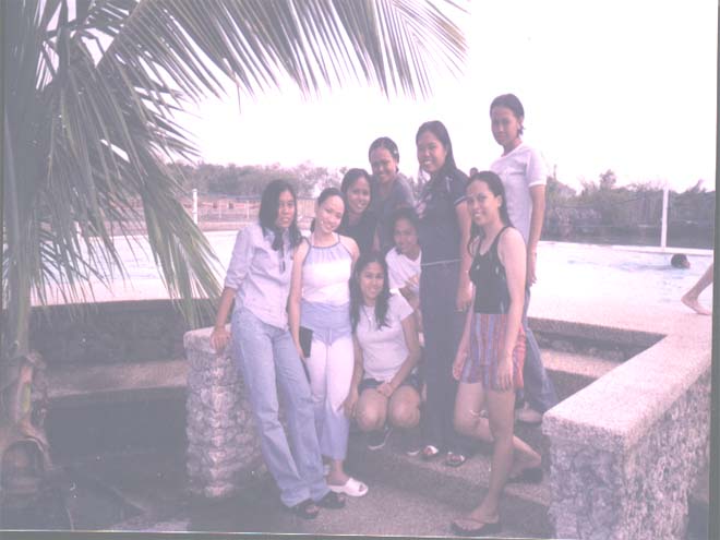 L-R,standing - Christine, Lenny, Lovella, Me, Tisha 'Babe', Charo, Rachelle); Sintclaire, Vanessa
