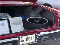 cruz-trunk2.JPG (59217 bytes)