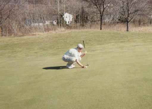 Pic of me lineing up a putt