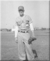Alvin heading to the mound