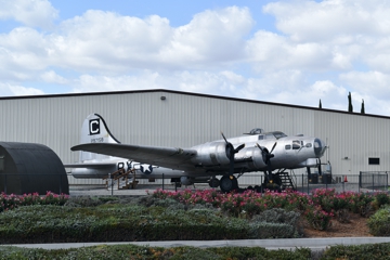 B-17G 44-83684