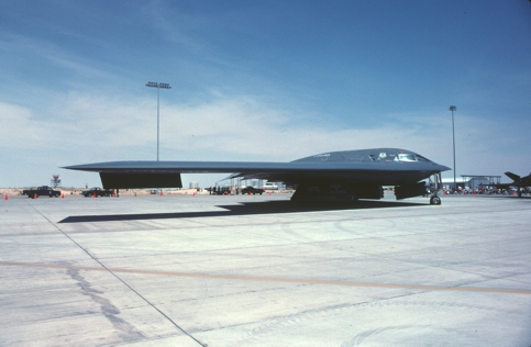 B-2A 90-0040 at Holloman Air Force Base 1995