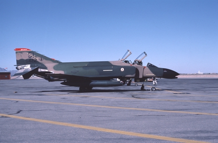 https://www.angelfire.com/dc/jinxx1/Phantoms/F-4C_63-7422__110th_TFS___ELP__Feb_84__1a.jpg