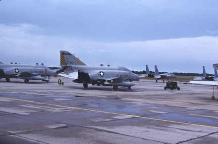 https://www.angelfire.com/dc/jinxx1/Phantoms/F-4C_63-7442__171st_FIS___Tyndall__Nov_84__1a.jpg