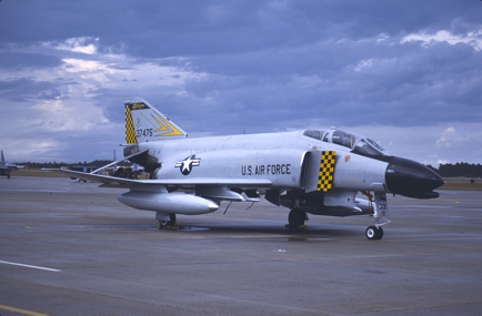 https://www.angelfire.com/dc/jinxx1/Phantoms/F-4C_63-7475__171st_FIS___Tyndall__Nov_84__1a.jpg