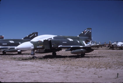 https://www.angelfire.com/dc/jinxx1/Phantoms/F-4C_63-7497__196th_TFS___AMARC__Apr_87__1a.jpg