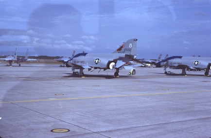 https://www.angelfire.com/dc/jinxx1/Phantoms/F-4C_63-7532__123rd_FIS___Tyndall__Nov_84__1a.jpg