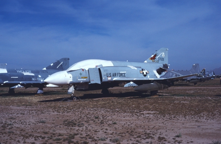 https://www.angelfire.com/dc/jinxx1/Phantoms/F-4C_63-7626__123rd_FIS___AMARC__Apr_87__1a.jpg
