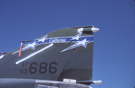 https://www.angelfire.com/dc/jinxx1/Phantoms/F-4C_63-7686__196th_TFS___AMARC__Oct_87__2a.jpg