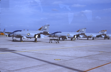https://www.angelfire.com/dc/jinxx1/Phantoms/F-4C_63-7699__123rd_FIS___Tyndall__Nov_84__1a.jpg