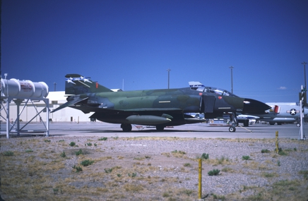 https://www.angelfire.com/dc/jinxx1/Phantoms/F-4C_64-0665__196th_TFS___AMARC___Apr_87__1a.jpg