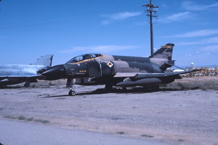 https://www.angelfire.com/dc/jinxx1/Phantoms/F-4C_64-0725__184th_TFS___AMARC__Apr_87__1a.jpg