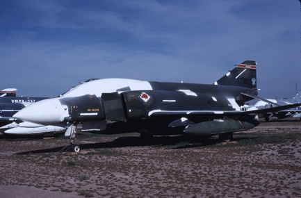 https://www.angelfire.com/dc/jinxx1/Phantoms/F-4C_64-0780__184th_TFS___AMARC__Apr_87__1a.jpg