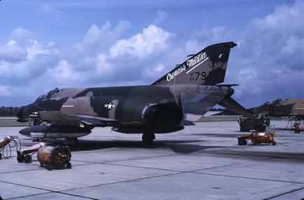 https://www.angelfire.com/dc/jinxx1/Phantoms/F-4C_64-0794__122nd_TFS___New_Orleans__Nov_82__1a.jpg