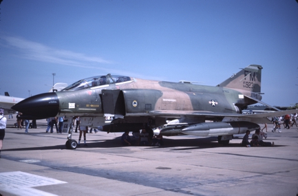 https://www.angelfire.com/dc/jinxx1/Phantoms/F-4C_64-0922__93rd_TFS___Bergstrom__Aug_81___1a.jpg