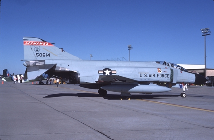 https://www.angelfire.com/dc/jinxx1/Phantoms/F-4D_65-0614__127th_TFTS___NAS_Dallas__Oct_85___1a.jpg