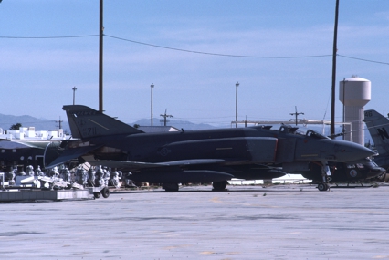 https://www.angelfire.com/dc/jinxx1/Phantoms/F-4D_65-0711__127th_TFTS___AMARC__Sep_89___1a.jpg