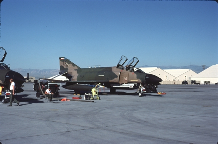 https://www.angelfire.com/dc/jinxx1/Phantoms/F-4D_66-8798__704th_TFS___Nellis__Sep_83___1a.jpg