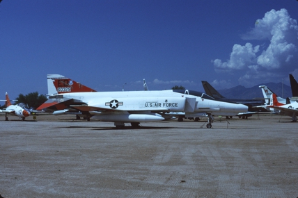 https://www.angelfire.com/dc/jinxx1/Phantoms/F-4E_66-0329__6512th_TS___Pima__Feb_83___1a.jpg