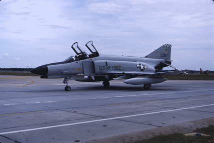 https://www.angelfire.com/dc/jinxx1/Phantoms/F-4E_66-0336__57th_FIS___Tyndall__Nov_82___1a.jpg