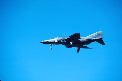 https://www.angelfire.com/dc/jinxx1/Phantoms/F-4E_67-0364__457th_TFS___Carswell__Mar_88___1a.jpg