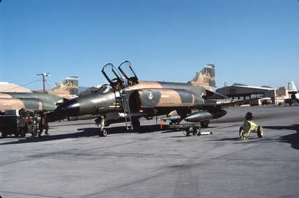 https://www.angelfire.com/dc/jinxx1/Phantoms/F-4E_68-0358__347th_TFW___Nellis__Aug_83___1a.jpg